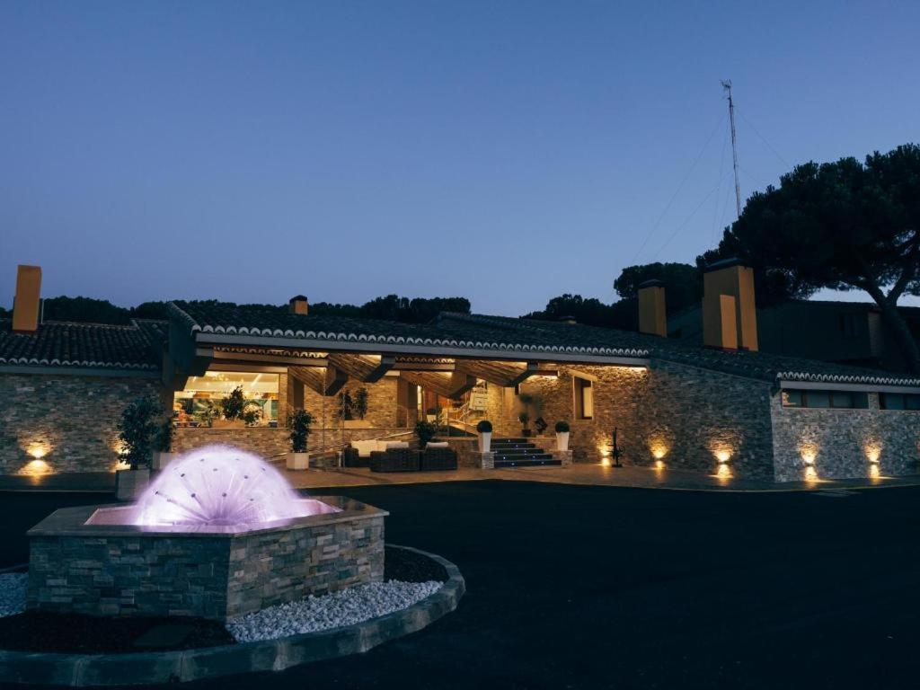 Hotel Restaurante El Montico Тордесиляс Екстериор снимка