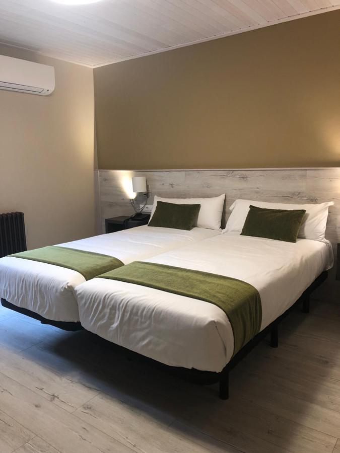 Hotel Restaurante El Montico Тордесиляс Екстериор снимка