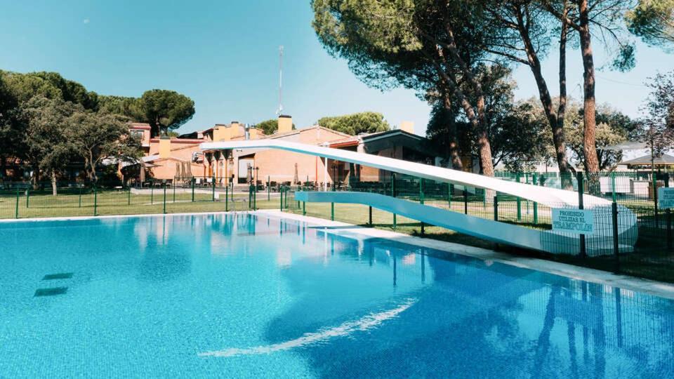 Hotel Restaurante El Montico Тордесиляс Екстериор снимка